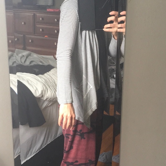 Splendid Long Sleeve Cardigan - Picture 12 of 13